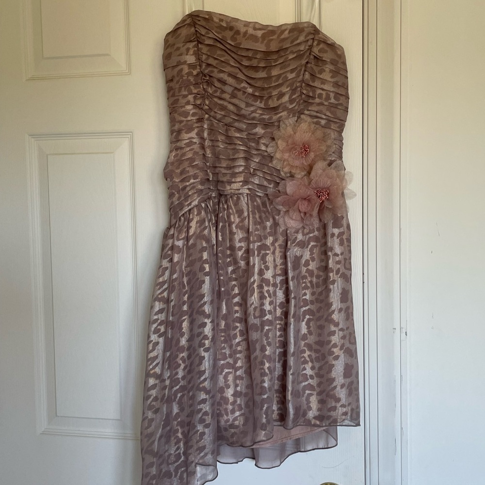 Brown dress